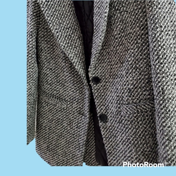 Coat - Picture 9 of 16